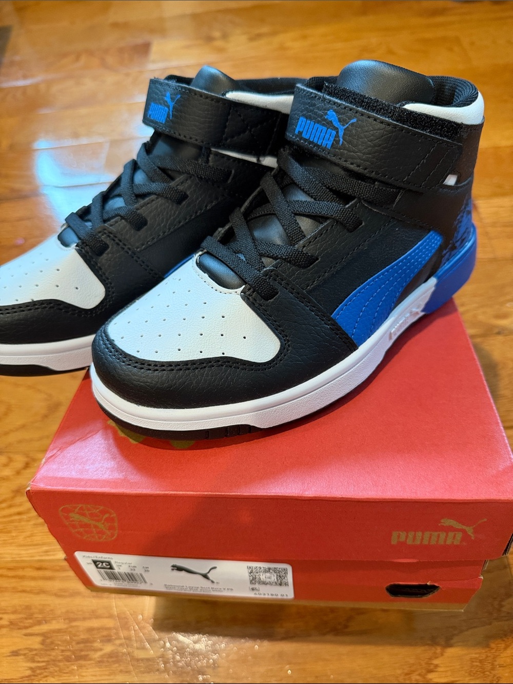 NEW IN BOX Puma Kids Rebound Layup Black, White & Blue Mid-Top Sneakers